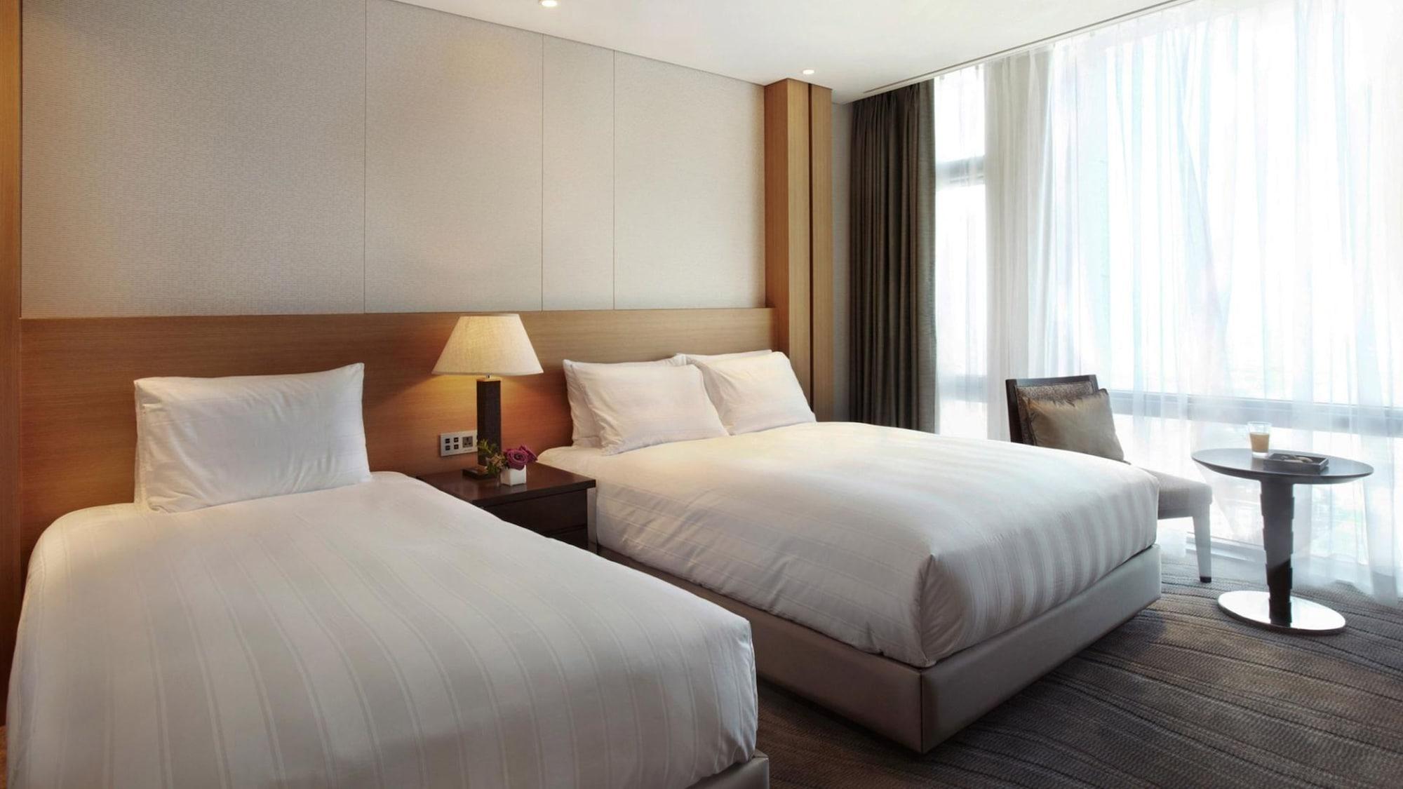 Lotte Hotel 4*